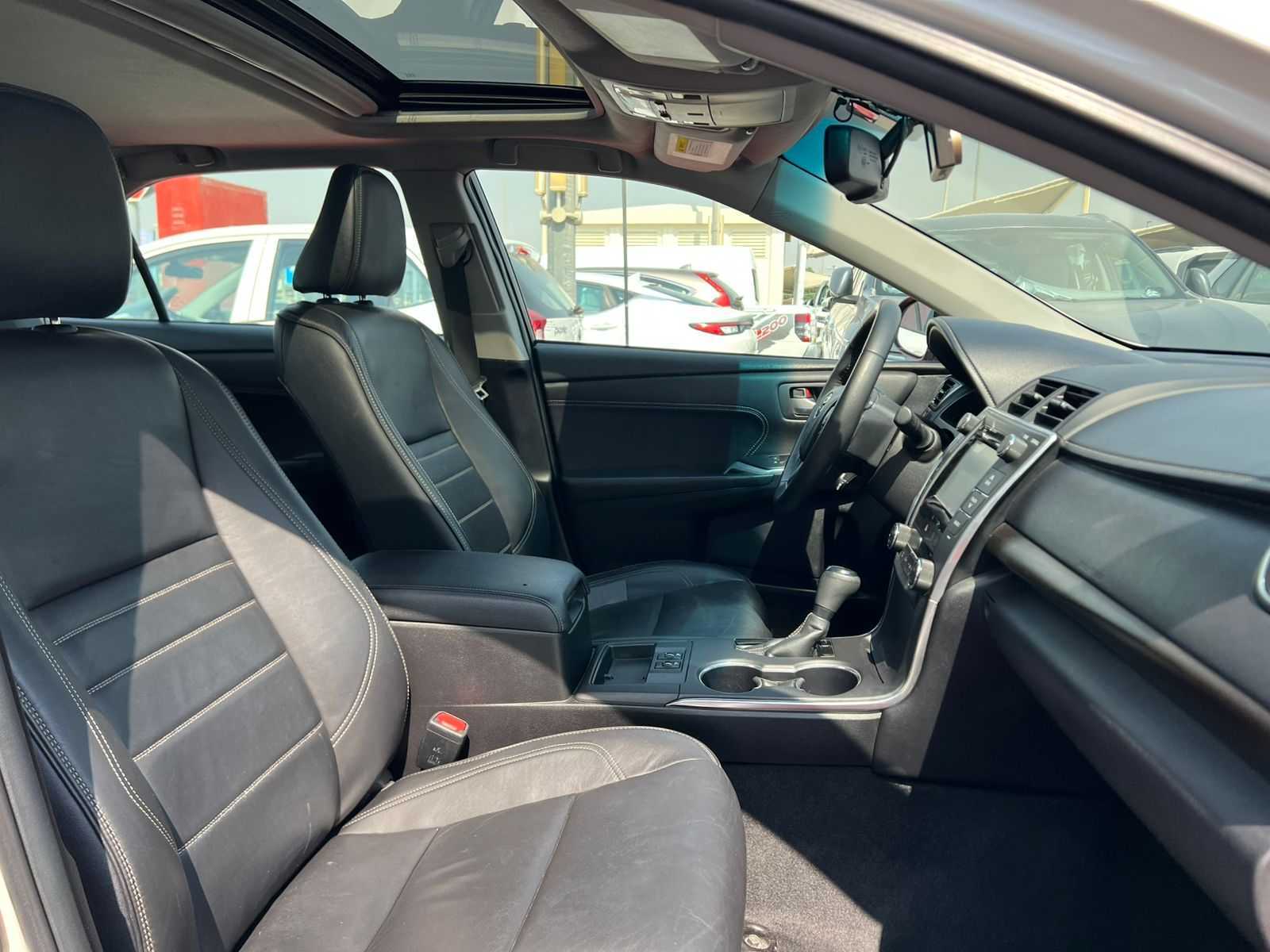 تويوتا كامري 2015