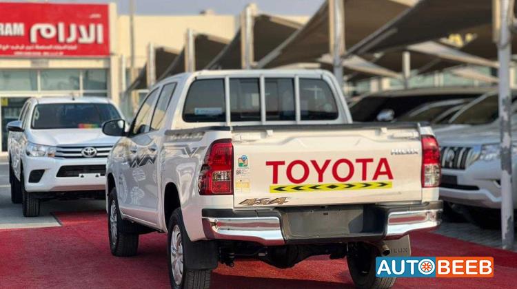 Toyota Hilux 2024