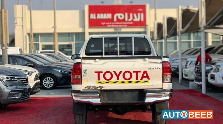Toyota Hilux 2024