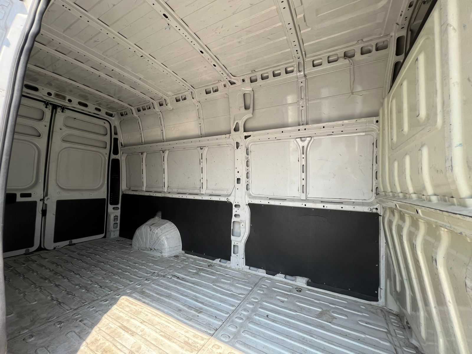 Minivan Peugeot 2023