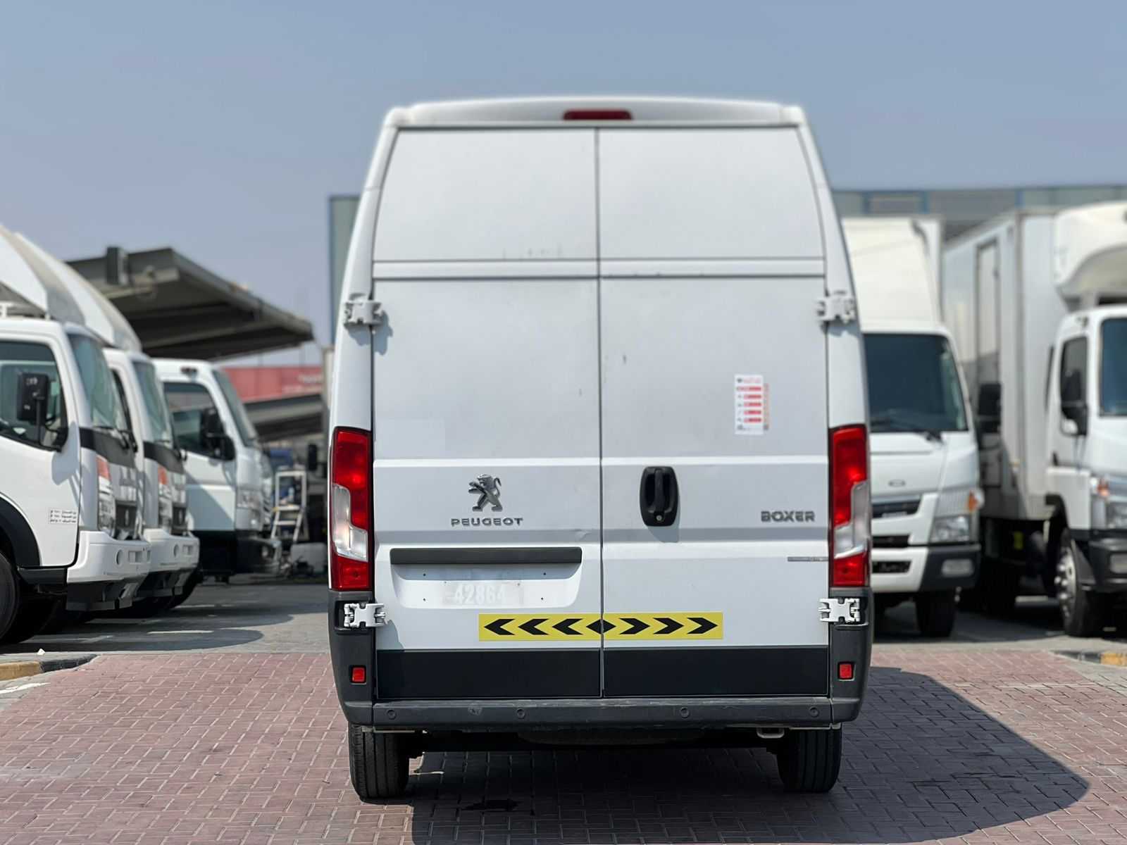 Minivan Peugeot 2023