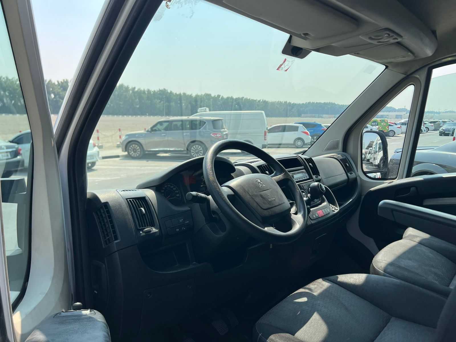 Minivan Peugeot 2023