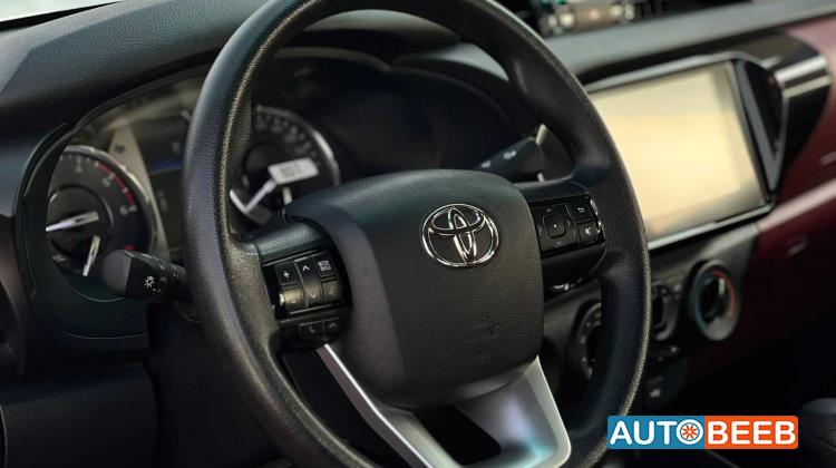 Toyota Hilux 2024