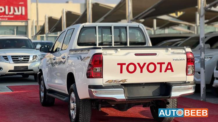Toyota Hilux 2024