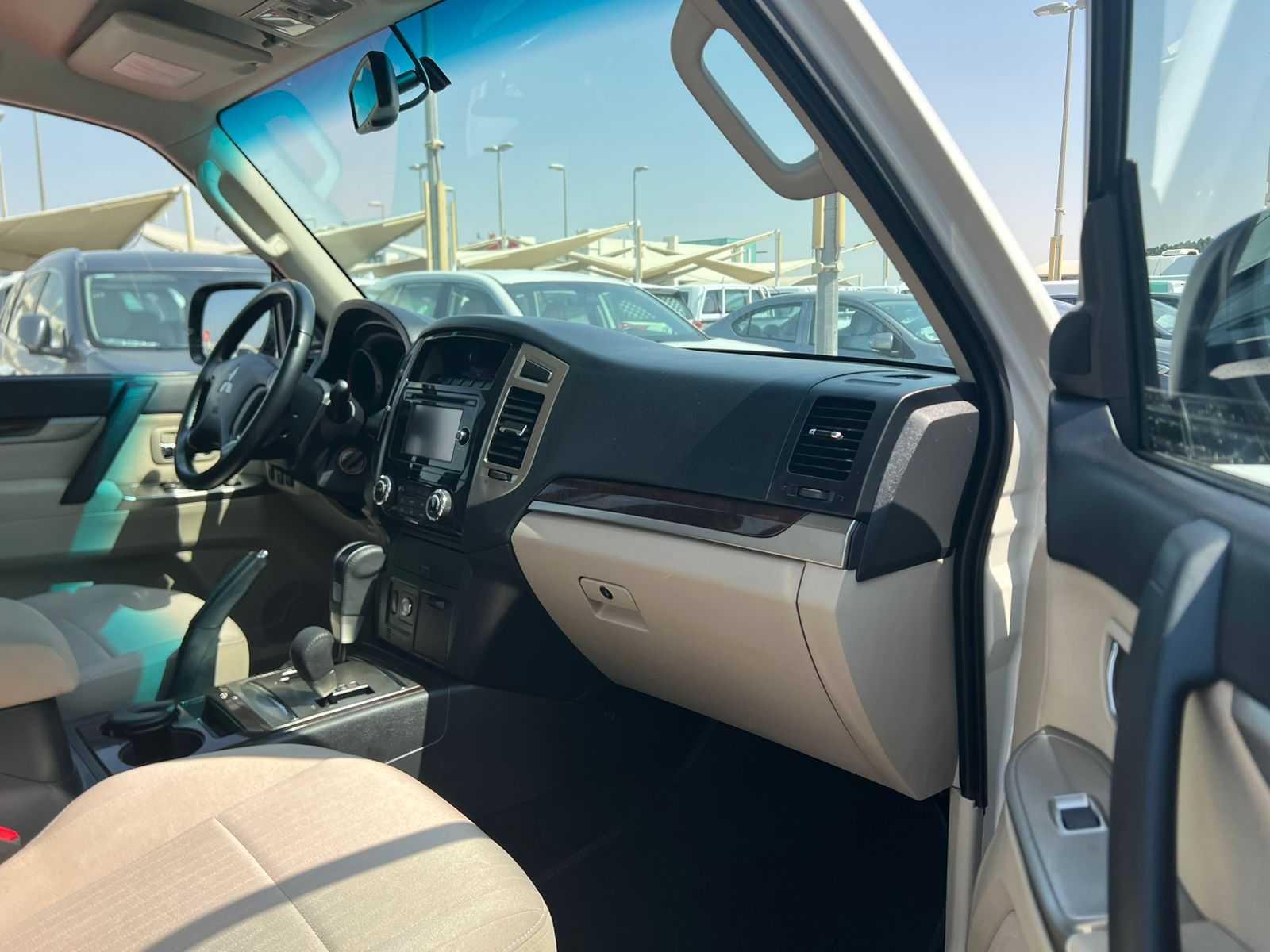 Mitsubishi Pajero 2016