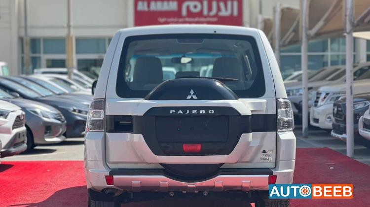 Mitsubishi Pajero 2016