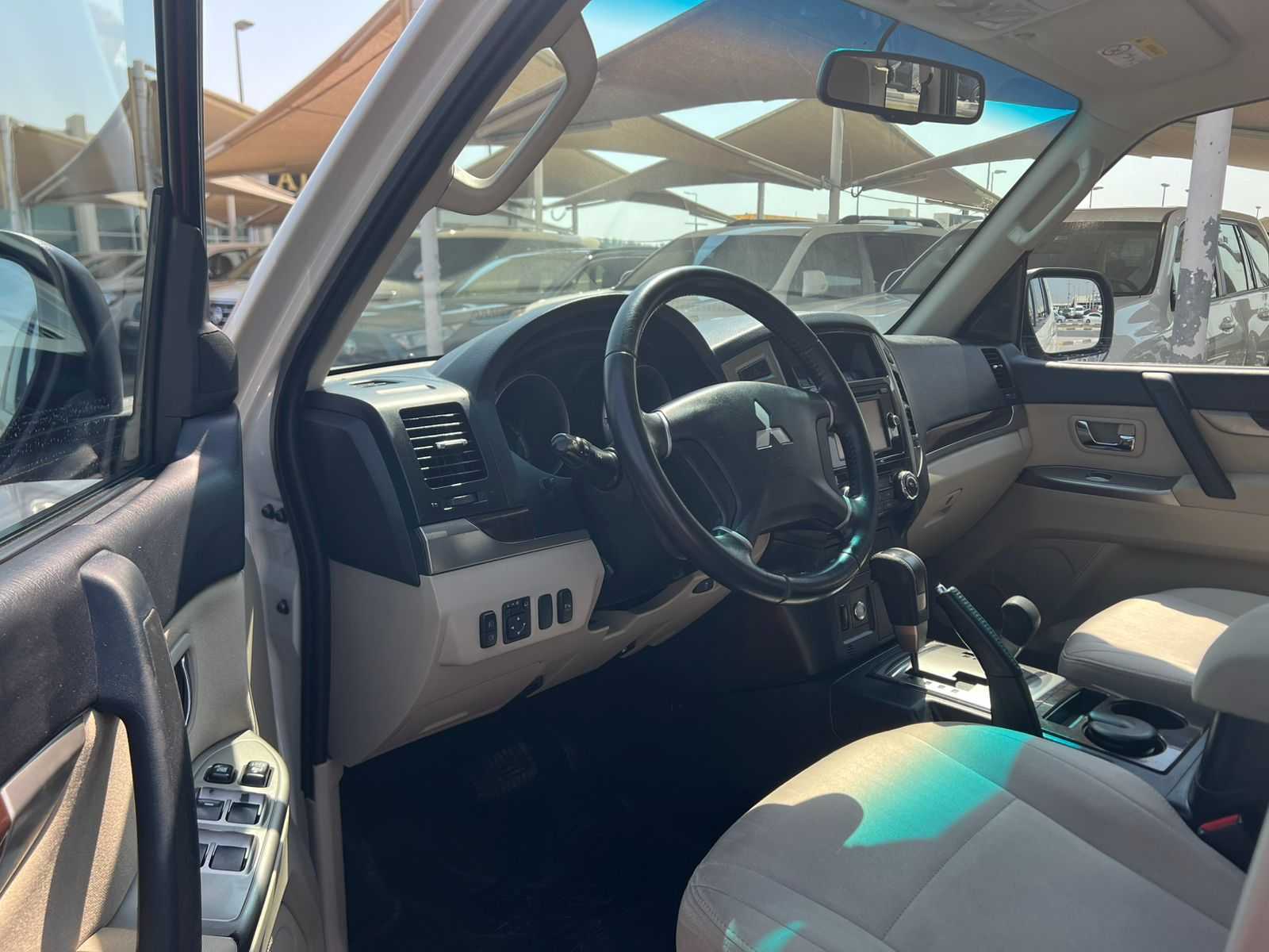 Mitsubishi Pajero 2016