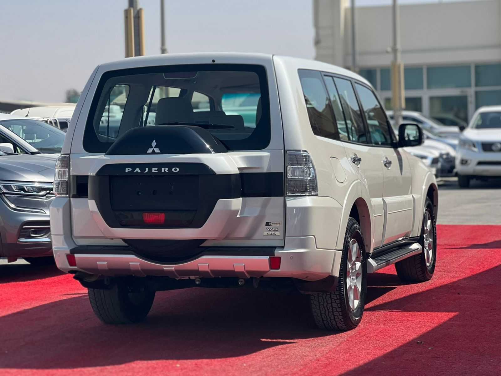 Mitsubishi Pajero 2016