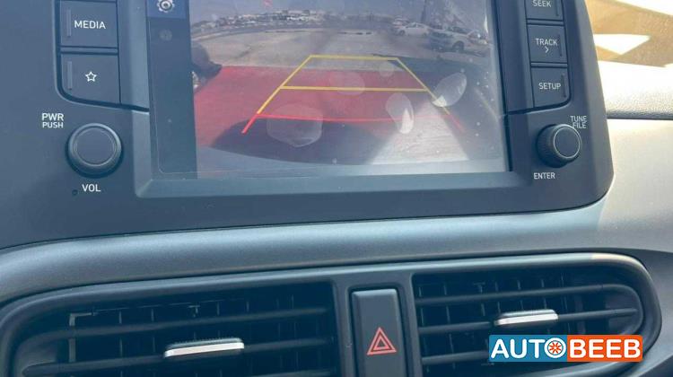 هيونداي i10 2025