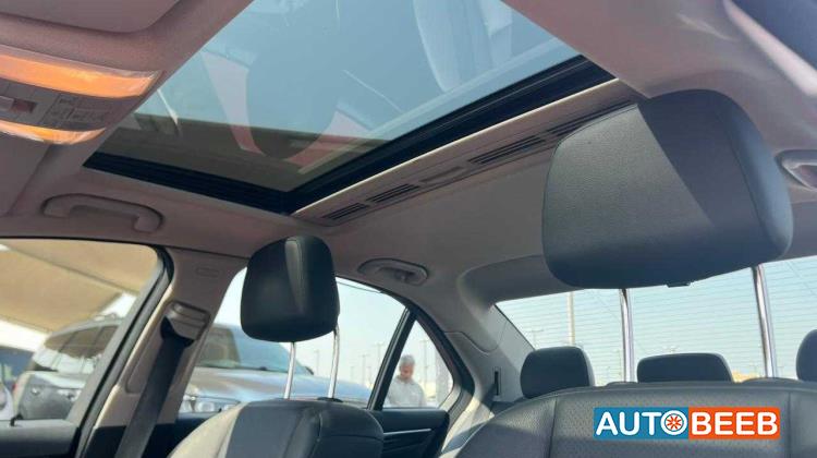 Mercedes Benz C200 2012