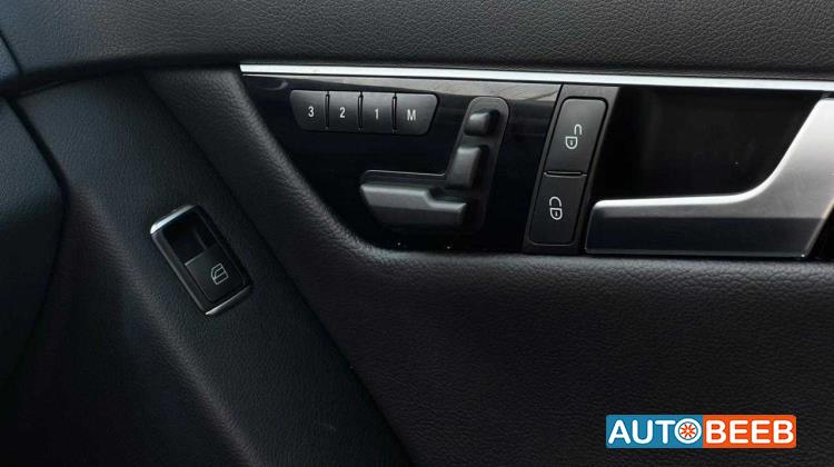 Mercedes Benz C200 2012