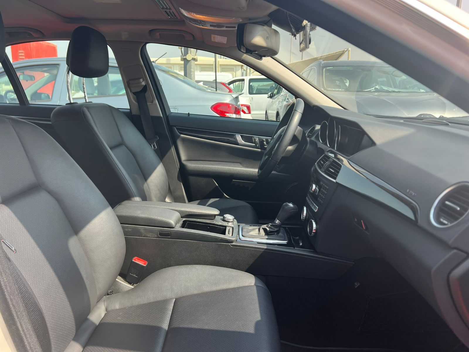 Mercedes Benz C200 2012