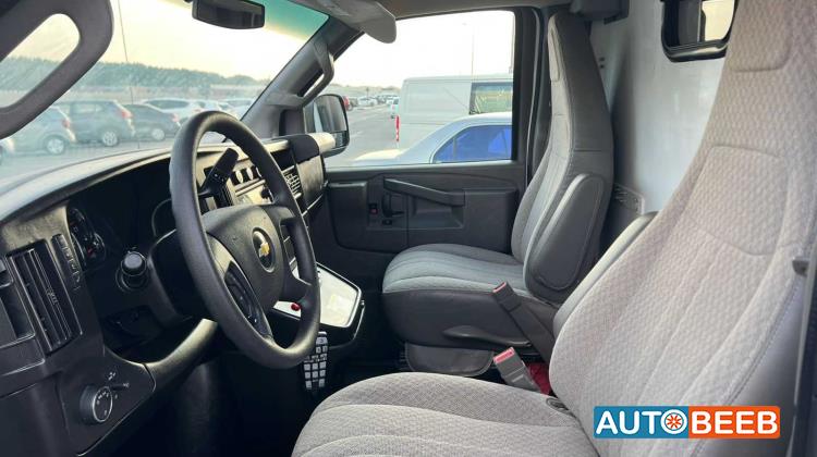 Minivan Chevrolet 2017