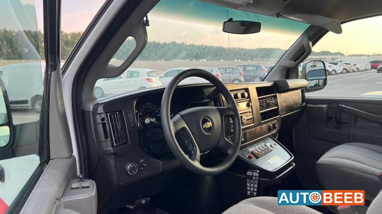 Minivan Chevrolet 2017