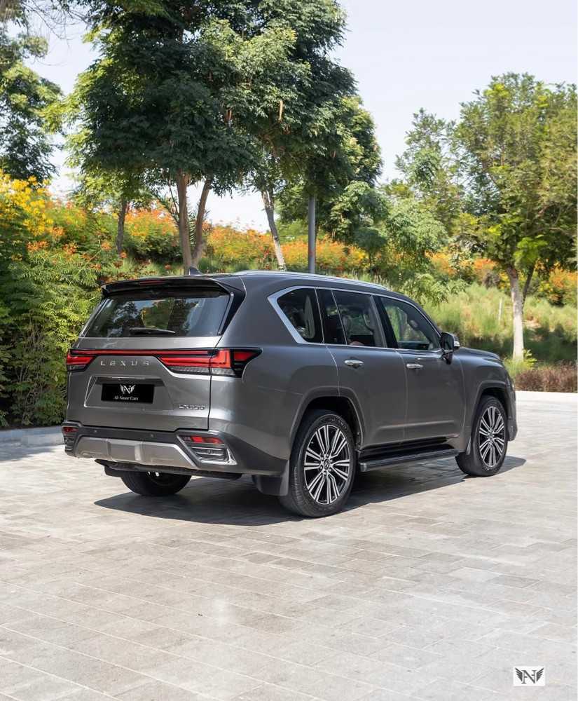 لكزس LX600 2023