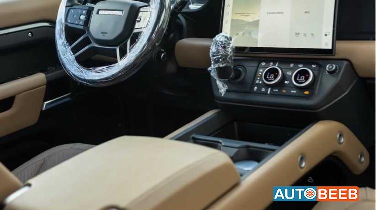 Land Rover Defender 2026