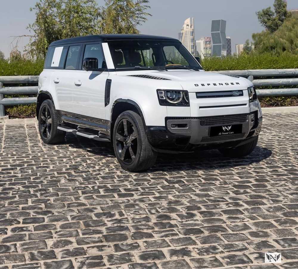 Land Rover Defender 2023