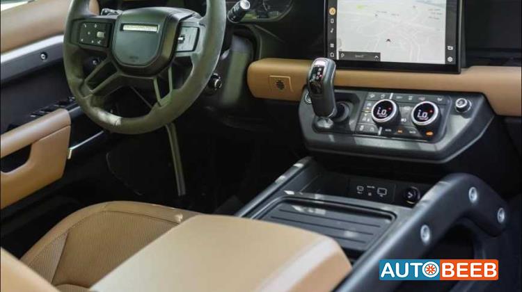 Land Rover Defender 2023