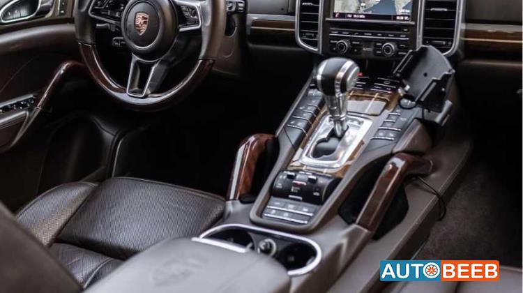 بورش كايين 2015