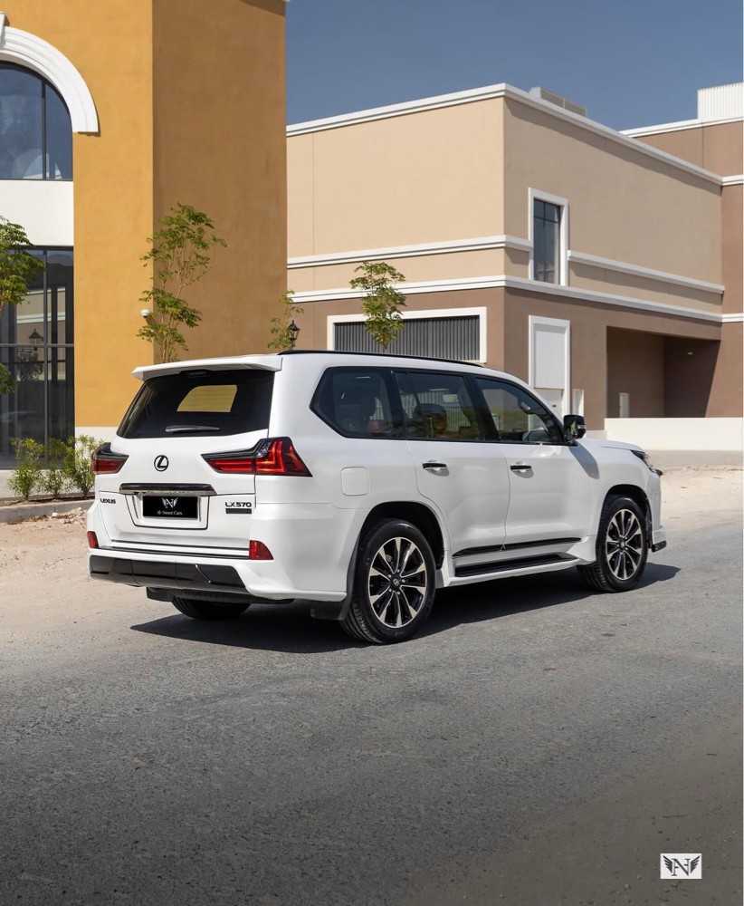 لكزس LX570 2018