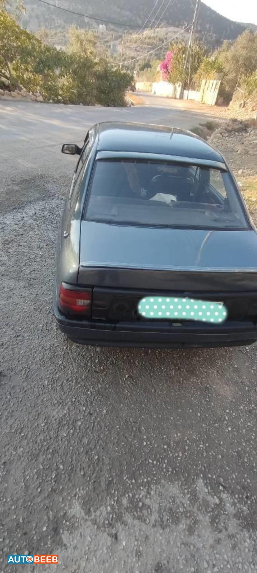 اوبل فيكترا 1989