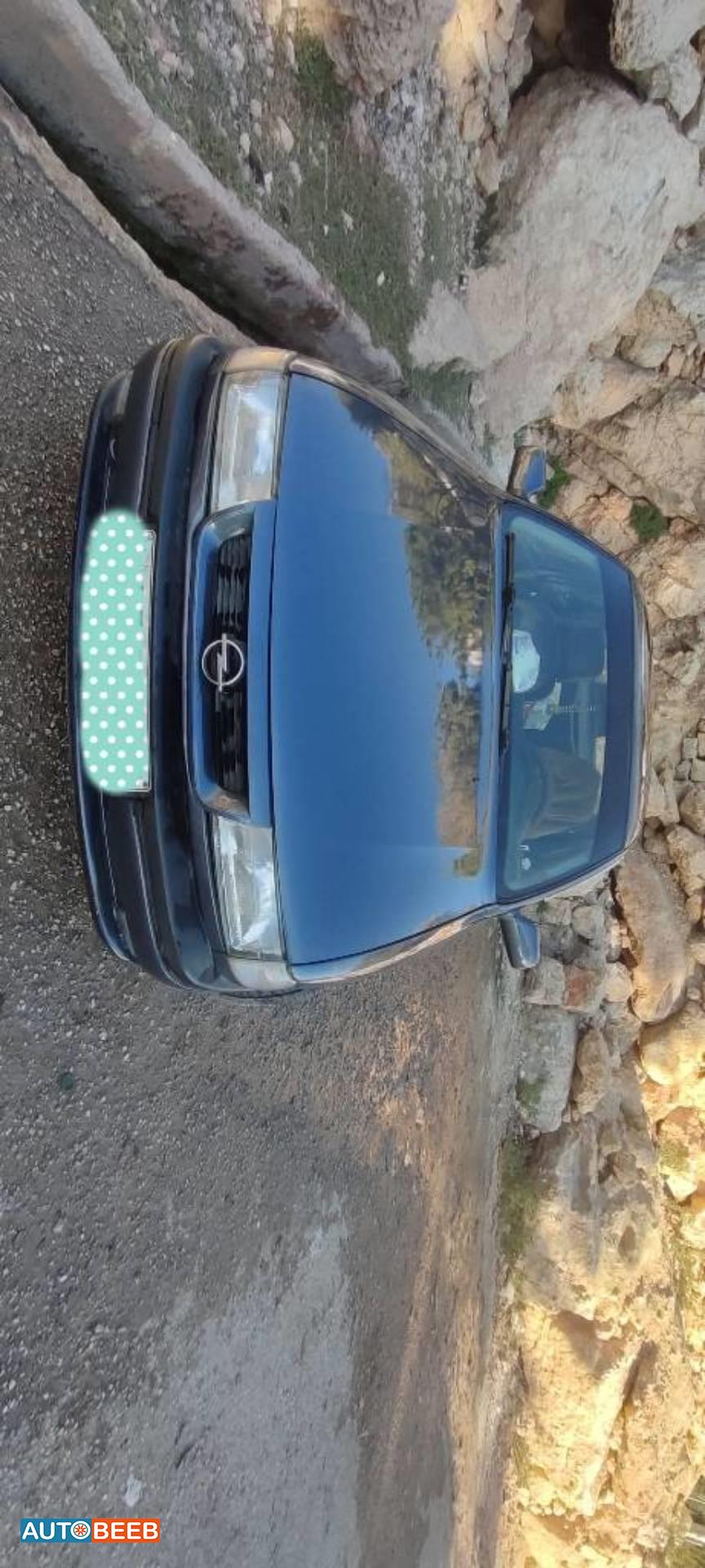 اوبل فيكترا 1989