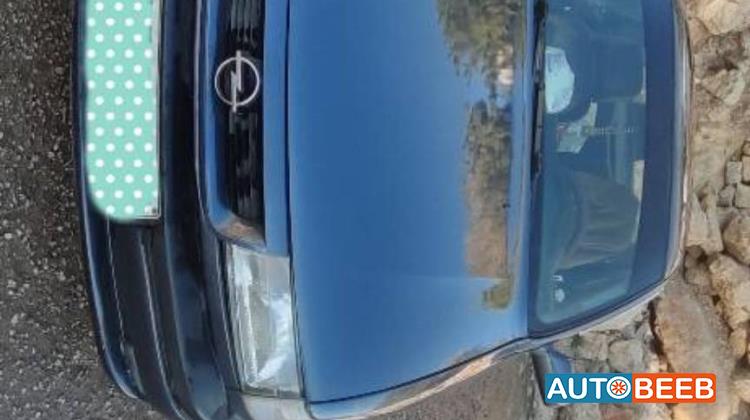 اوبل فيكترا 1989