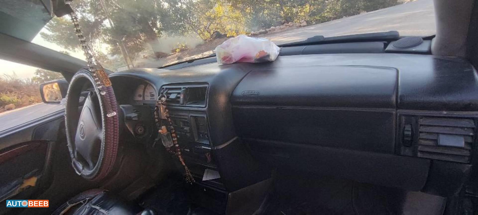 اوبل فيكترا 1989