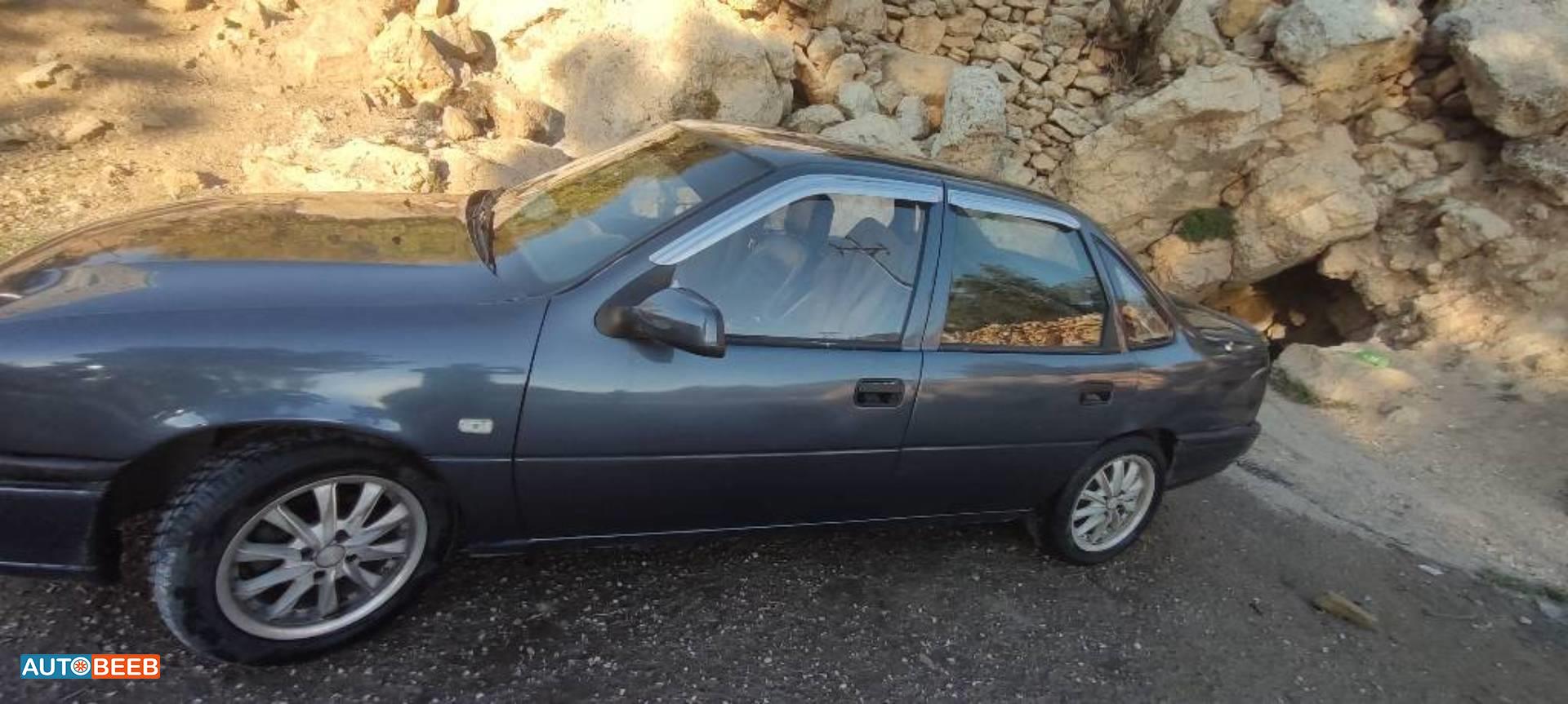 اوبل فيكترا 1989