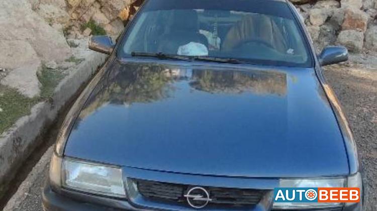 اوبل فيكترا 1989