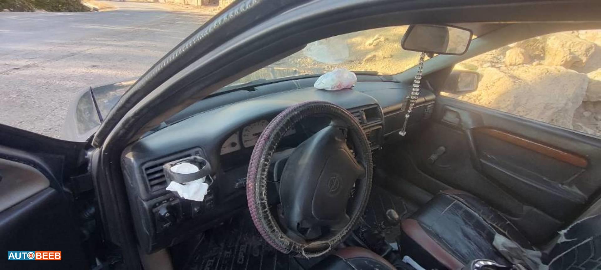 اوبل فيكترا 1989