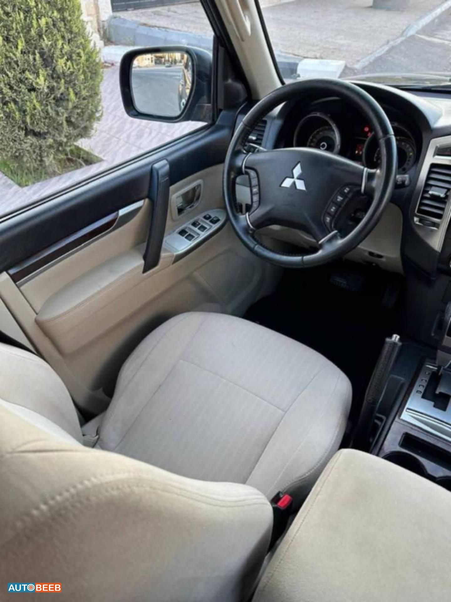 ميتسوبيشي باجيرو 2017