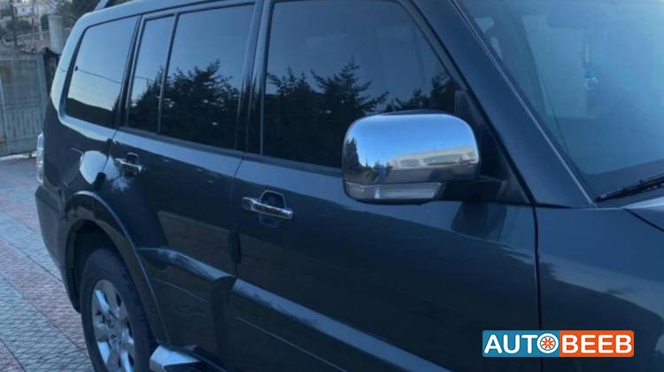 ميتسوبيشي باجيرو 2017