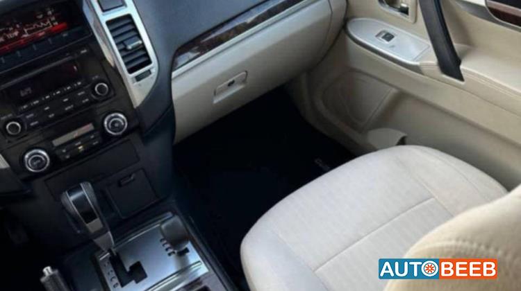 ميتسوبيشي باجيرو 2017