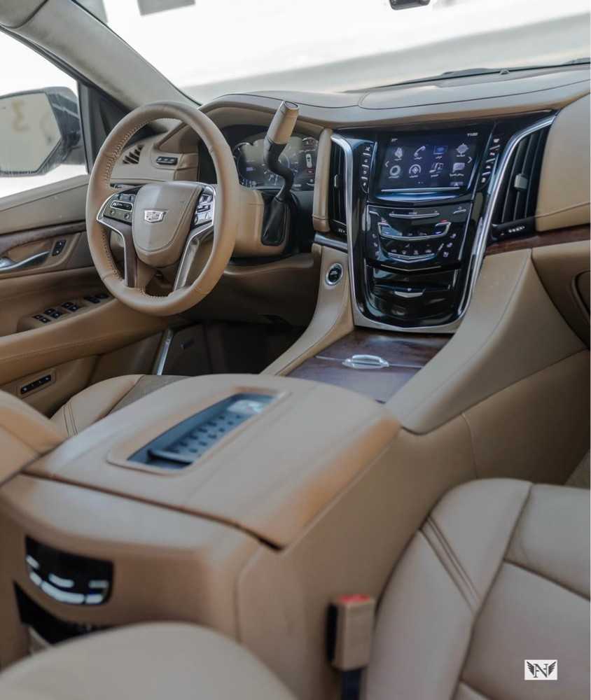 Cadillac Escalade 2016