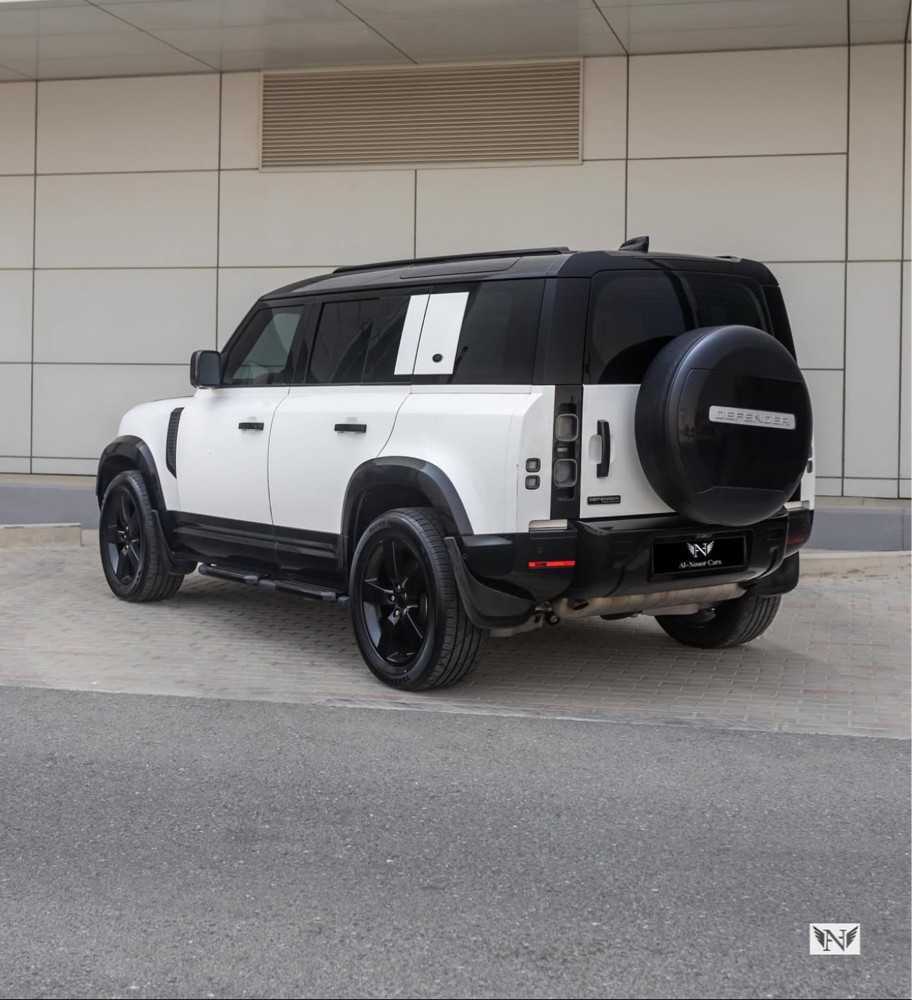 Land Rover Defender 2020