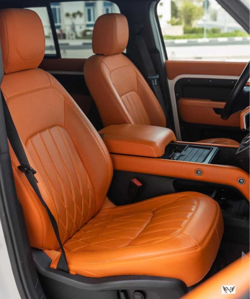 Land Rover Defender 2020