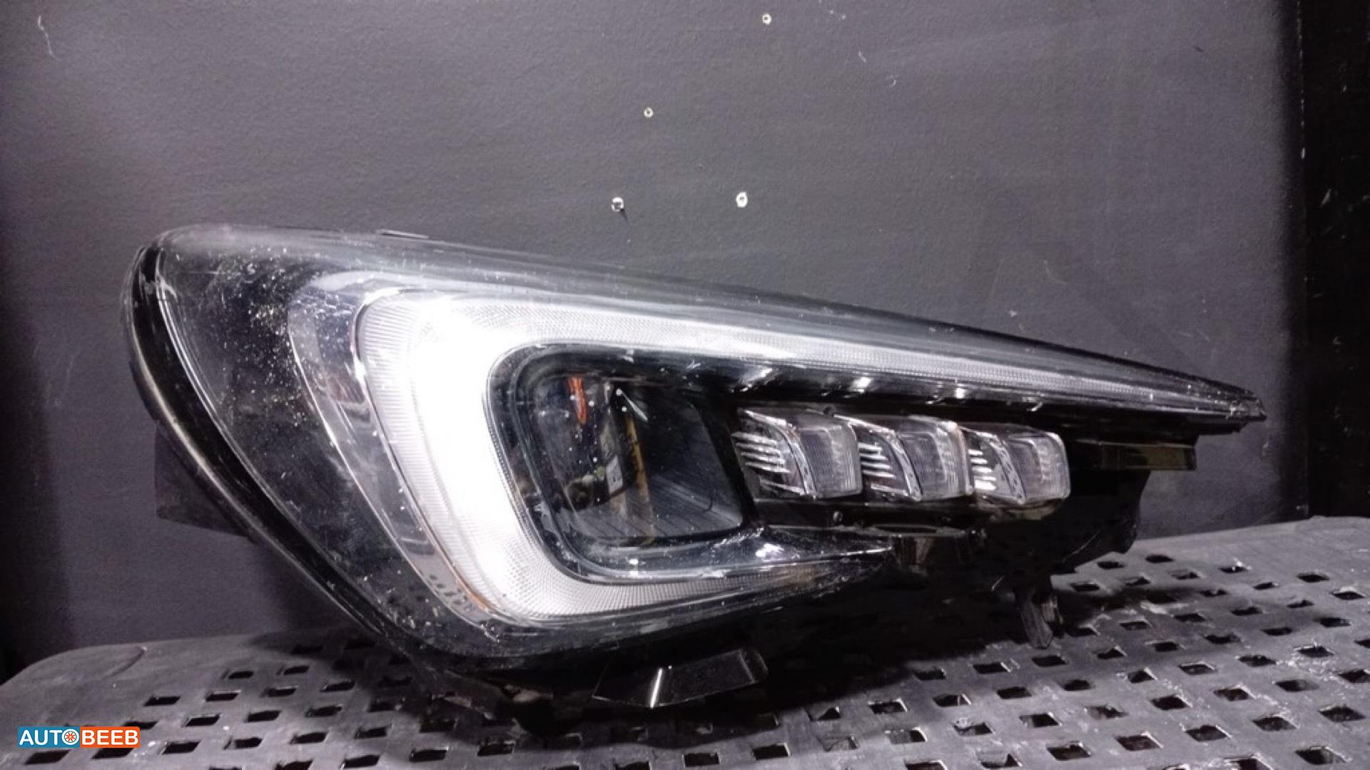 ضوء امامي أي ستار 