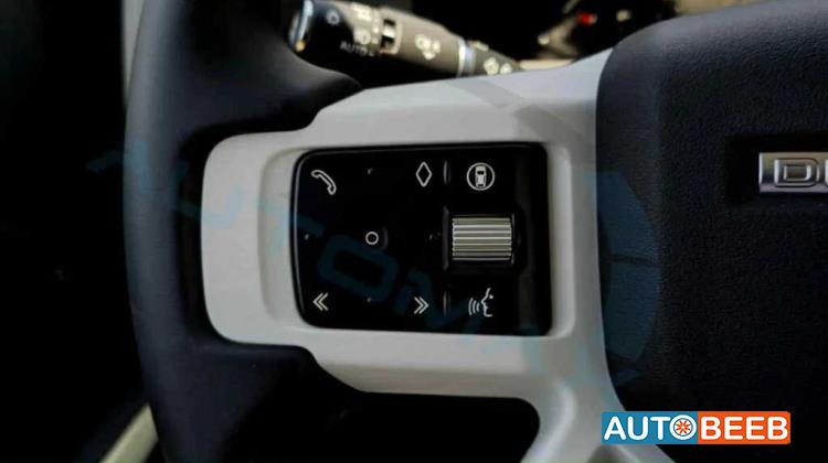 Land Rover Defender 2025