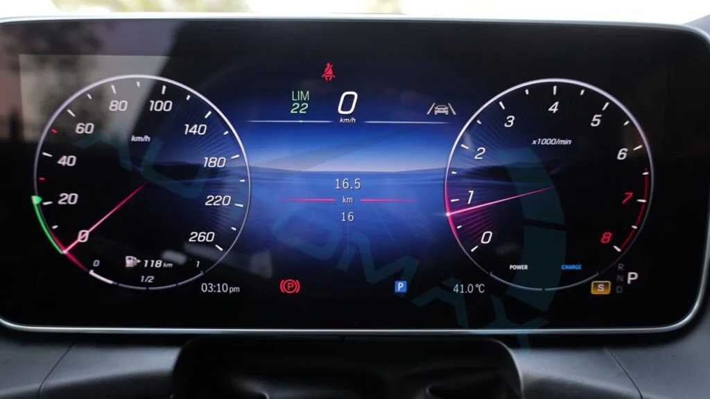 مرسيدس بنز GLC200 2026