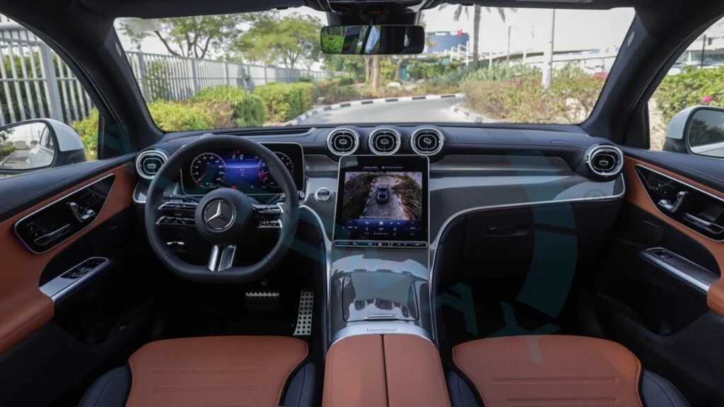 مرسيدس بنز GLC200 2026