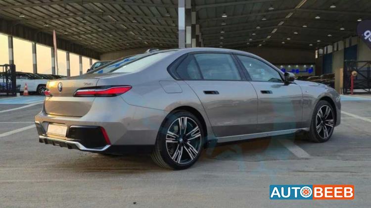 بي ام دبليو 735 2026