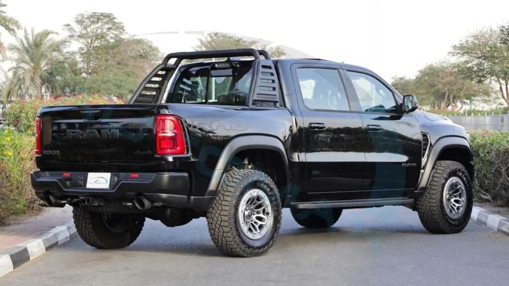 دودج رام 2025