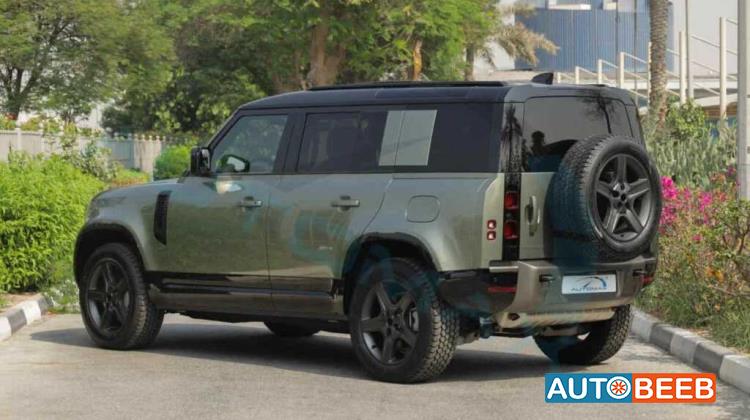 Land Rover Defender 2025