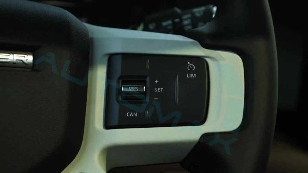 Land Rover Defender 2025