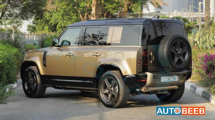 Land Rover Defender 2025
