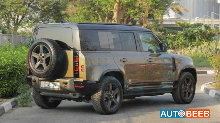 Land Rover Defender 2025