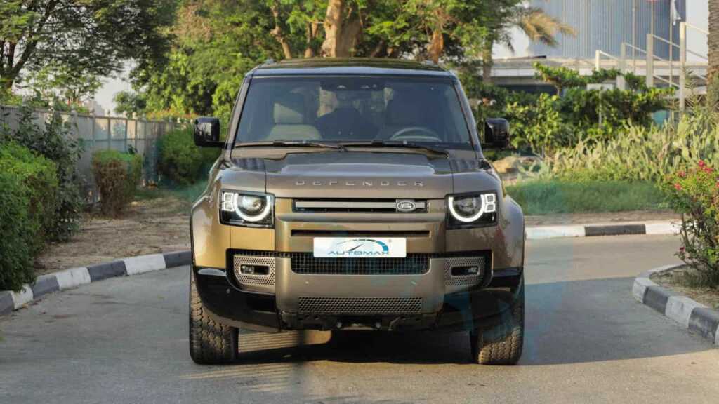 Land Rover Defender 2025