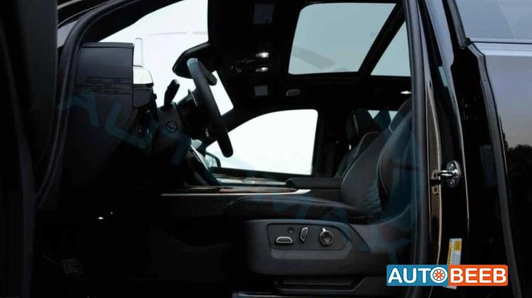 كاديلاك اسكاليد 2025