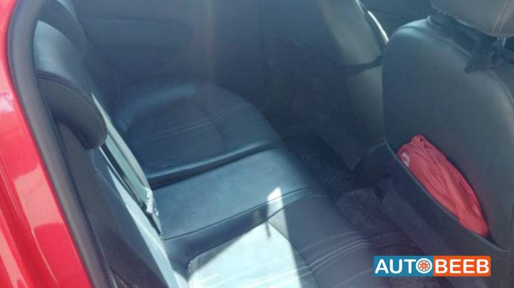 Chevrolet Spark 2015